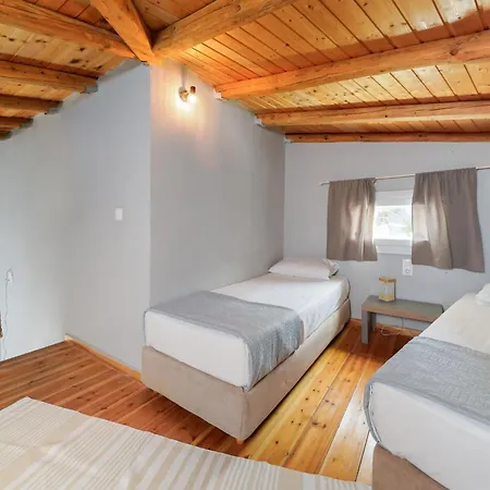 Mythodea Apartment *