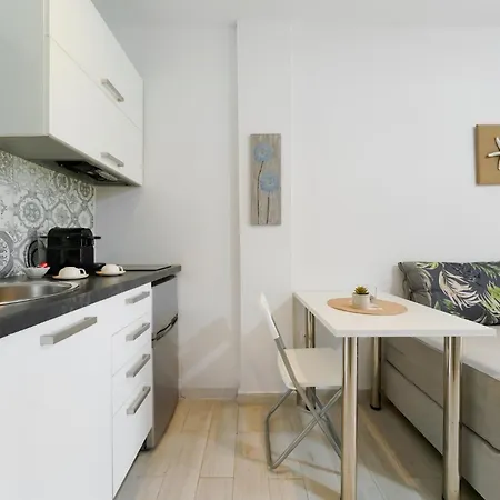 Apartment Mythodea *
